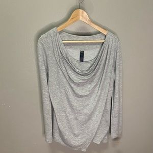 Yogalicious Womens Grey Drapey Long Sleeve Sweater Medium